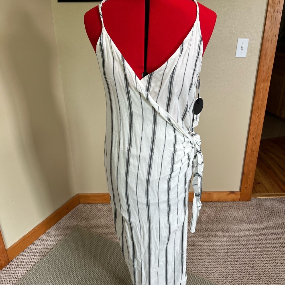 SocietyAmuse Asymmetrical Dress Black and White